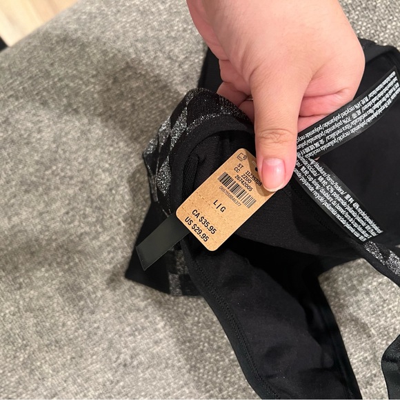 NWT PINK VICTORIA’S SECRET Seamless Lightly Lined Black Sports Bra - Picture 3 of 3